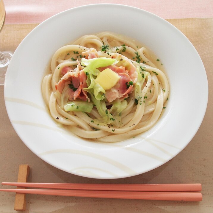 冬キャベツの塩バタ煮込みうどん